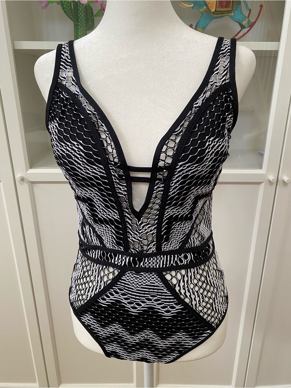 Becca Reveal Plunge One Piece Swimsuit Medium Womens Black Crochet Bathing Suit